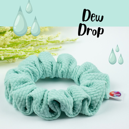 Dewdrop (pastel turquoise)