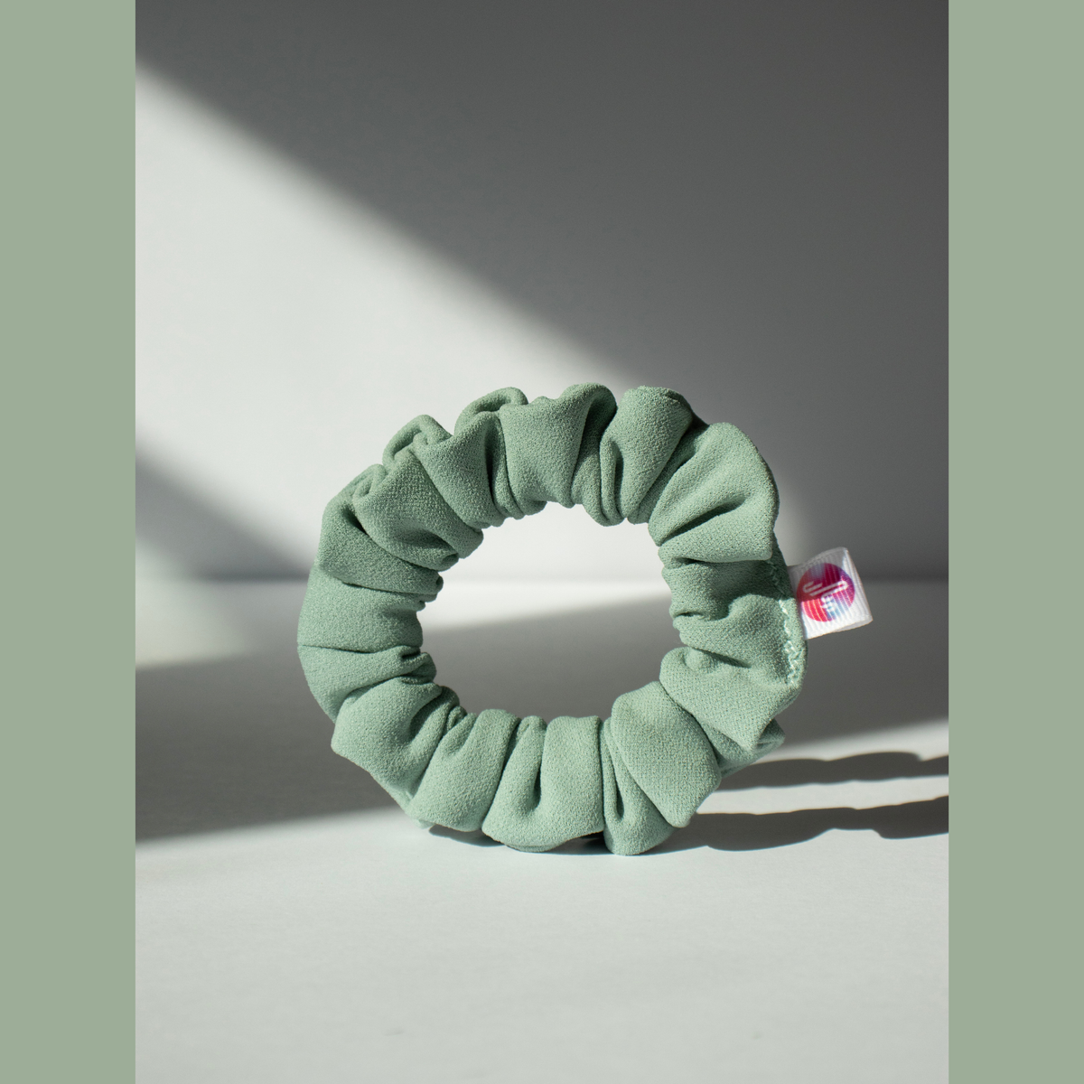 Misty Peaks (sage green)